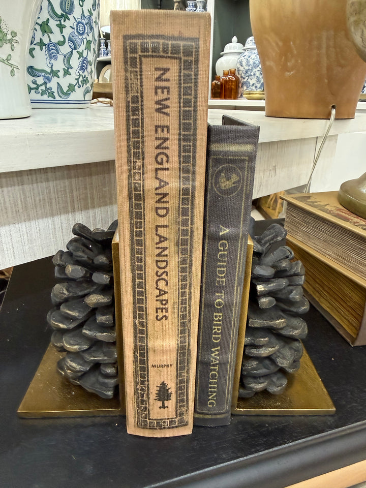 Woodland Pinecone Bookends