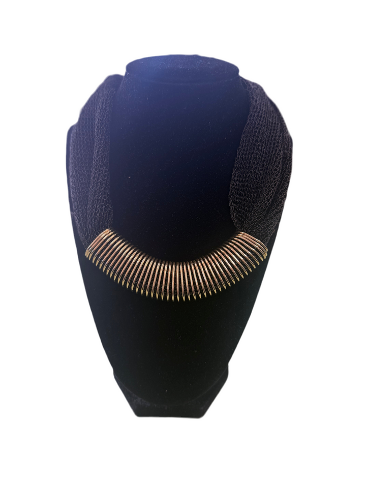 Golden Spine Collar Necklace