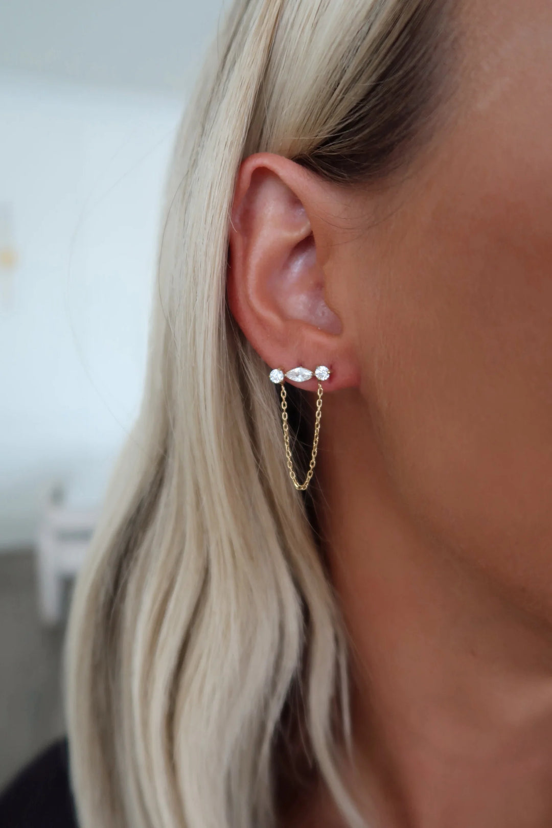 CHANSUTT PEARLS | NINA EARRINGS