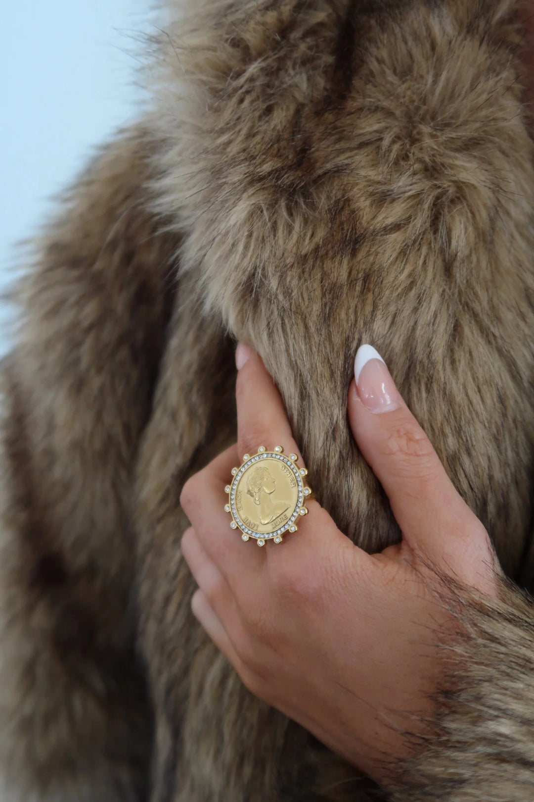 CHANSUTT PEARLS | BLING COIN RING