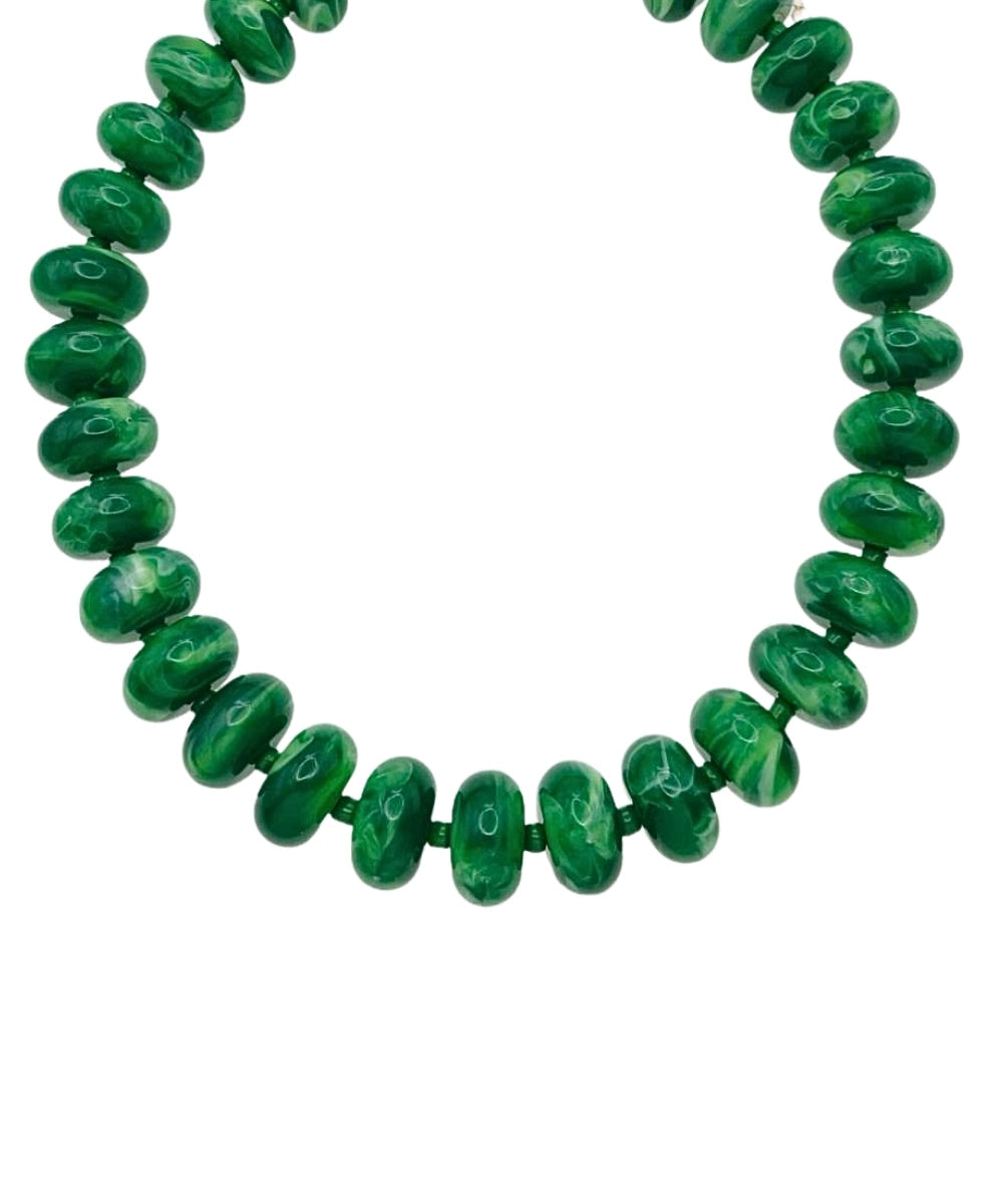 The Emerald Swirl Necklace