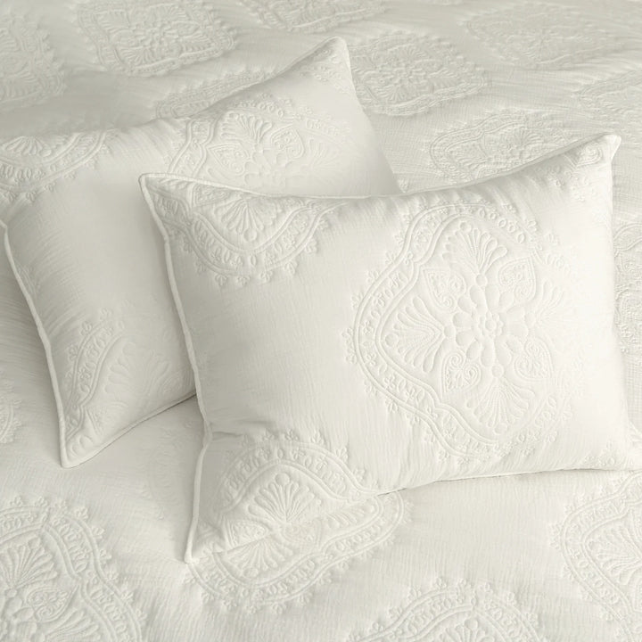 Muslin Stitch Cream Quilt Set