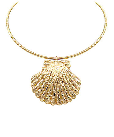 The Seashell Pendant Necklace