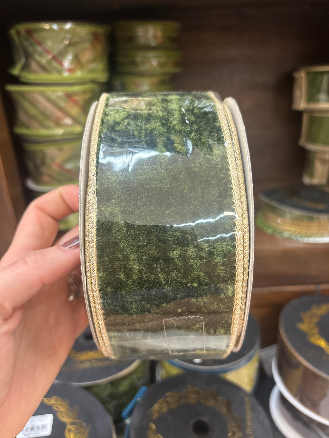 JOHN MARK dark green velvet 2.5 inch