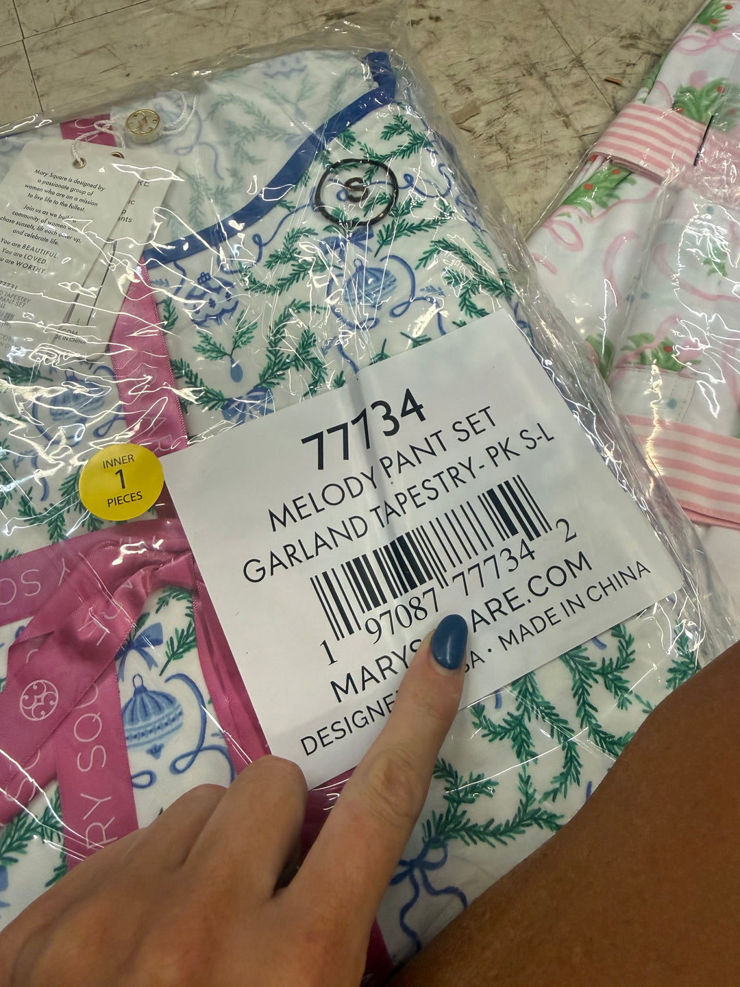 MELODY PANT SET
GARLAND TAPESTRY