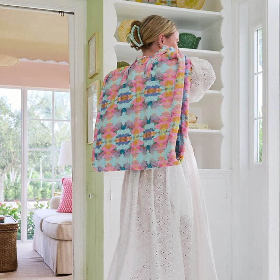 LAURA PARK | Antigua Smile Garment Bag